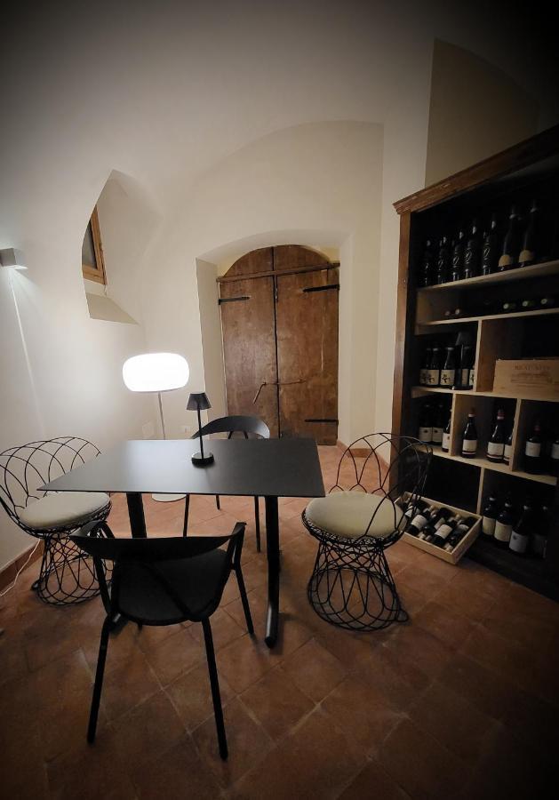 ל'אקווילה Ginevra Boutique Rooms - Palazzo Leosini - Residenze D'Epoca מראה חיצוני תמונה