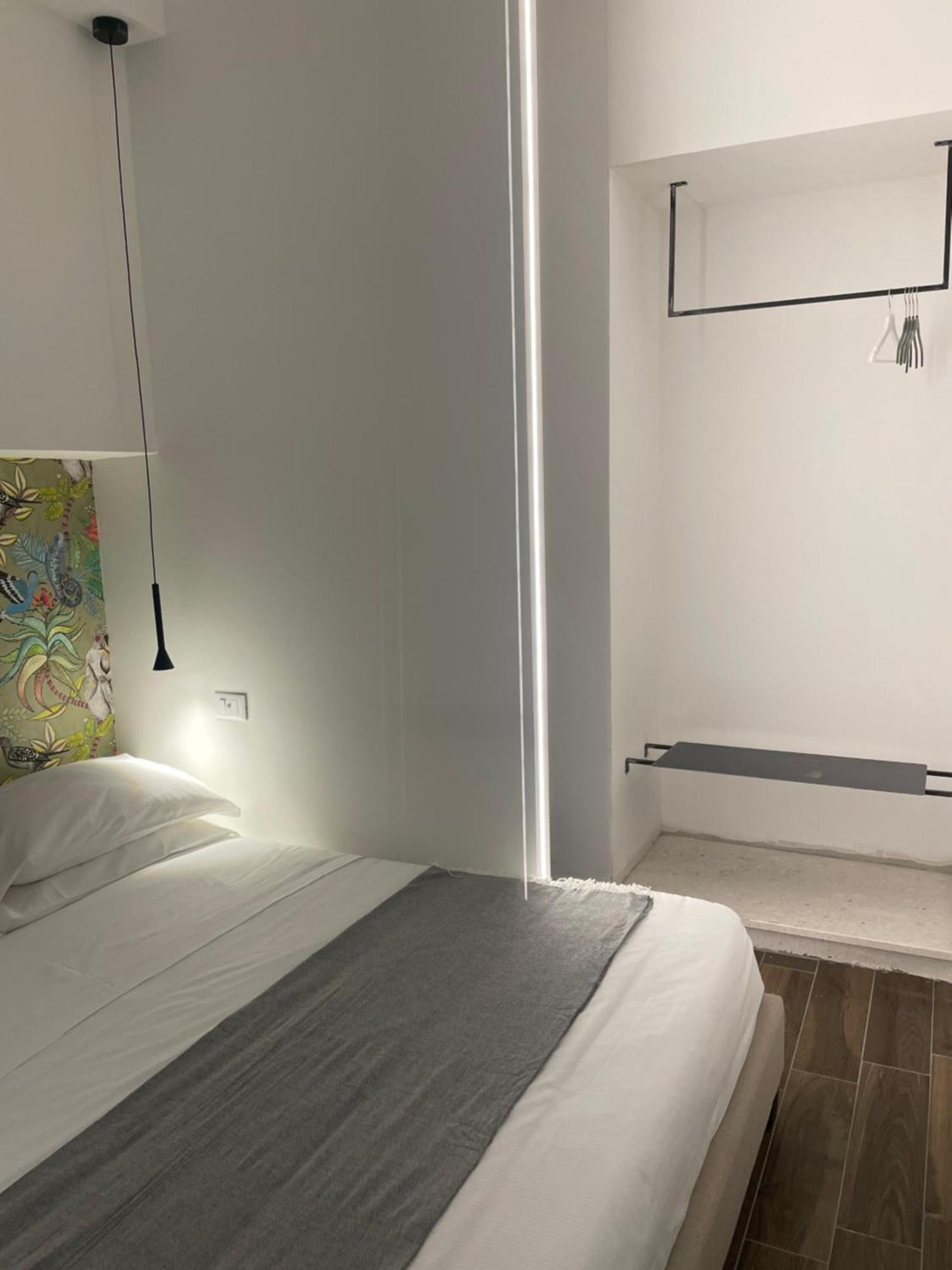 ל'אקווילה Ginevra Boutique Rooms - Palazzo Leosini - Residenze D'Epoca מראה חיצוני תמונה