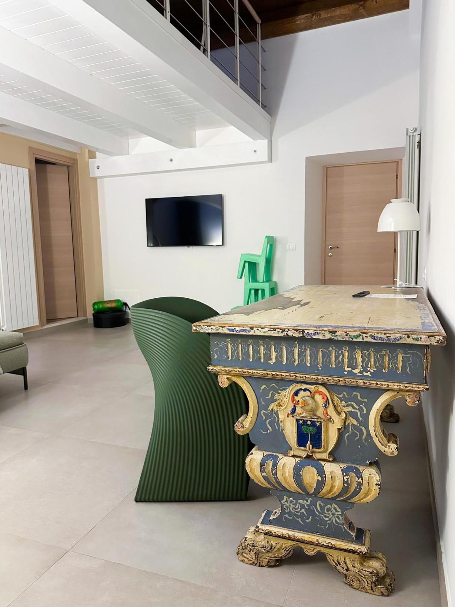 ל'אקווילה Ginevra Boutique Rooms - Palazzo Leosini - Residenze D'Epoca מראה חיצוני תמונה