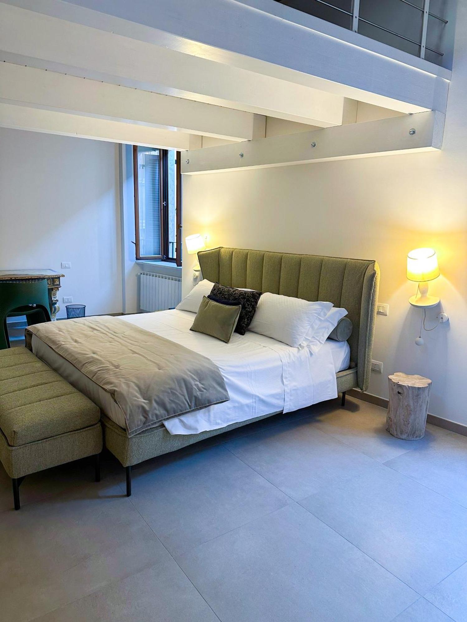 ל'אקווילה Ginevra Boutique Rooms - Palazzo Leosini - Residenze D'Epoca מראה חיצוני תמונה