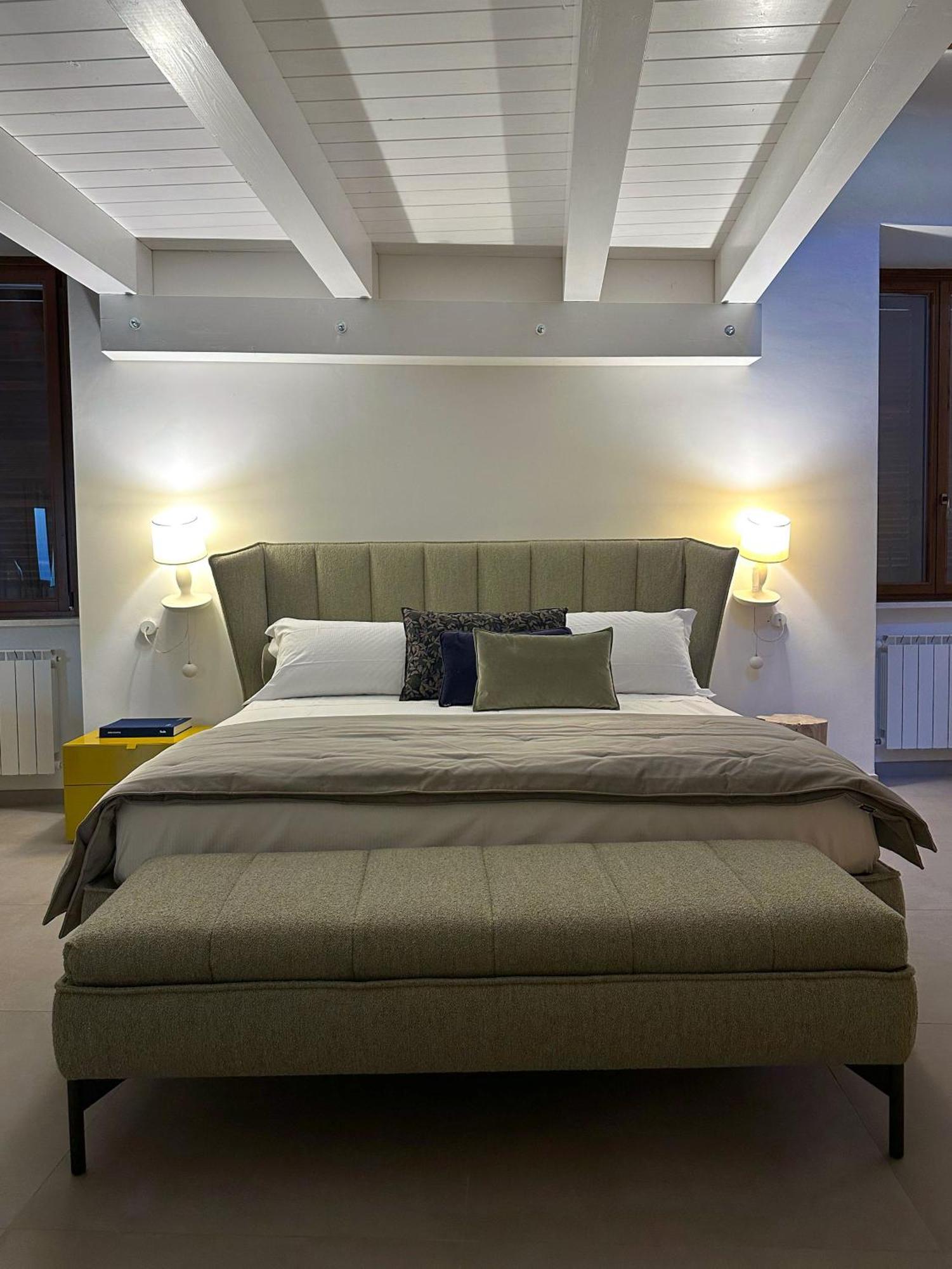 ל'אקווילה Ginevra Boutique Rooms - Palazzo Leosini - Residenze D'Epoca מראה חיצוני תמונה