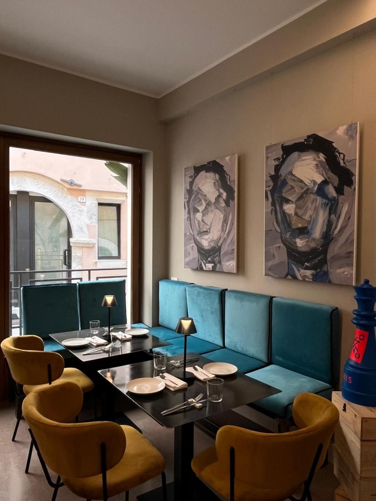 ל'אקווילה Ginevra Boutique Rooms - Palazzo Leosini - Residenze D'Epoca מראה חיצוני תמונה