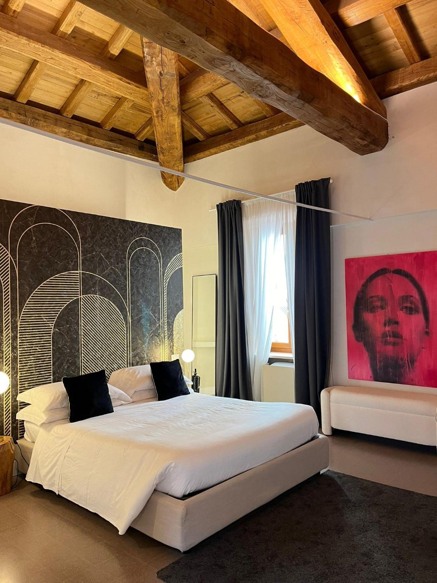 ל'אקווילה Ginevra Boutique Rooms - Palazzo Leosini - Residenze D'Epoca מראה חיצוני תמונה
