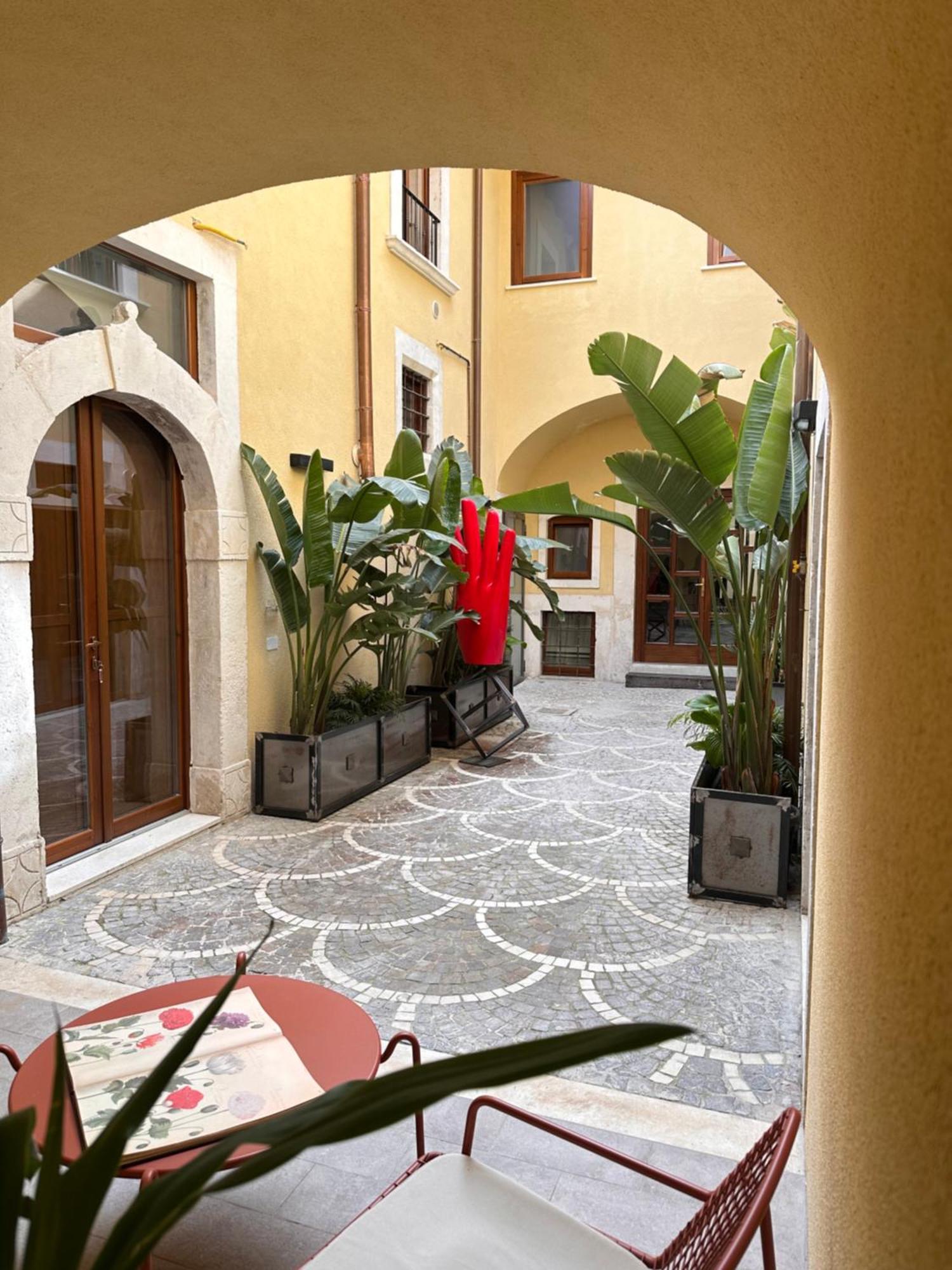 ל'אקווילה Ginevra Boutique Rooms - Palazzo Leosini - Residenze D'Epoca מראה חיצוני תמונה